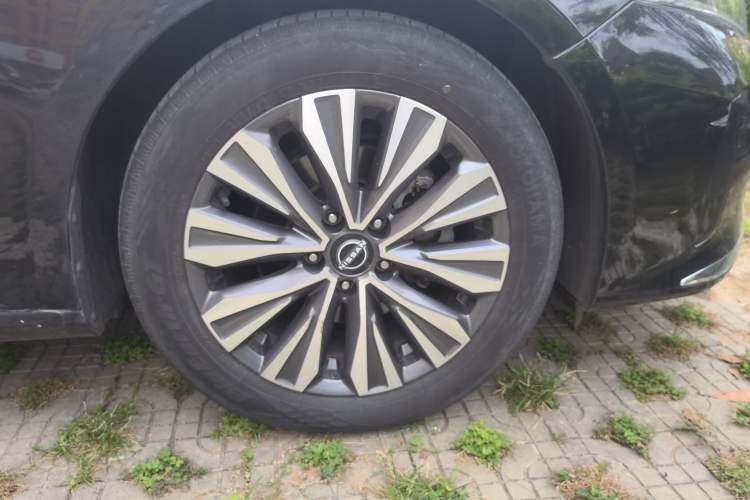 Used Nissan Teana 2022 2.0L XL-Upr Enjoyment Edition Right Front Wheel Hub
