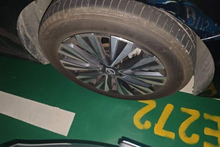 Used Nissan Teana 2022 2.0L XL-Upr Enjoyment Edition Right Front Wheel Hub