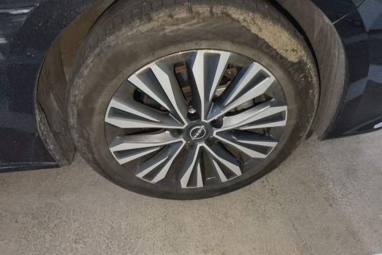 Used Nissan Teana 2022 2.0L XL-TLS Enjoyment Edition Right Front Wheel Hub
