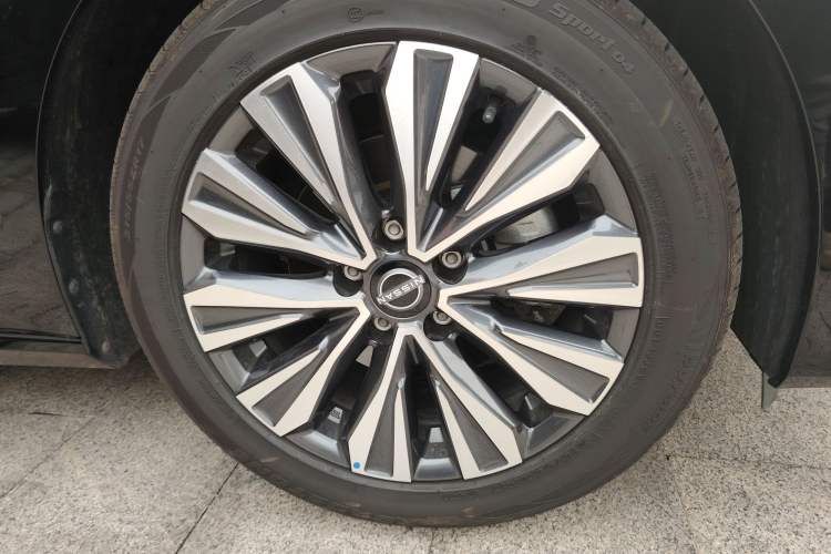 Used Nissan Teana 2022 2.0L XL-Upr Enjoyment Edition Right Front Wheel Hub