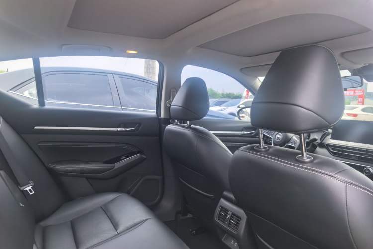 Used Nissan Teana 2022 2.0L XL-TLS Enjoyment Edition Roof