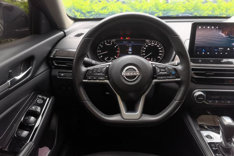 Used Nissan Teana 2022 2.0L XL-Upr Enjoyment Edition Steering Wheel