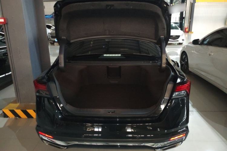 Used Nissan Teana 2022 2.0L XL-Upr Enjoyment Edition Trunk