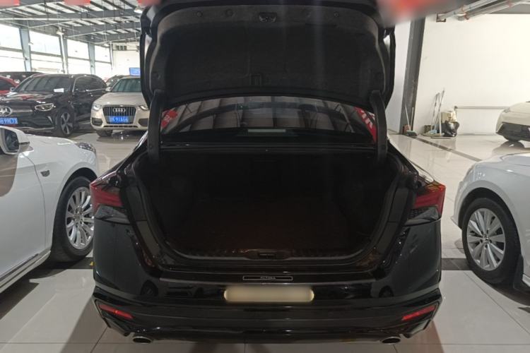 Used Nissan Teana 2022 2.0L XL-TLS Enjoyment Edition Trunk