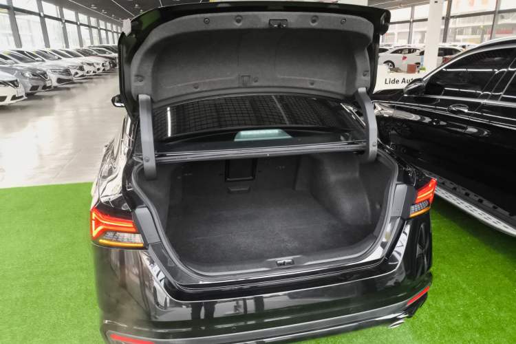 Used Nissan Teana 2022 2.0L XL-TLS Enjoyment Edition Trunk