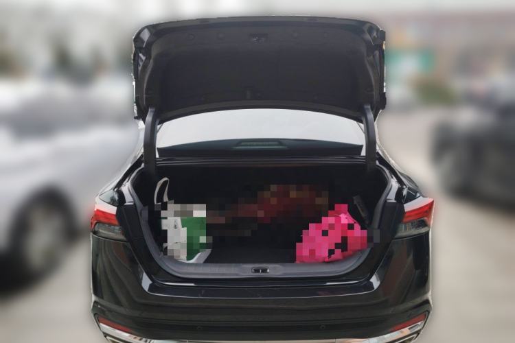 Used Nissan Teana 2022 2.0L XL-Upr Enjoyment Edition Trunk