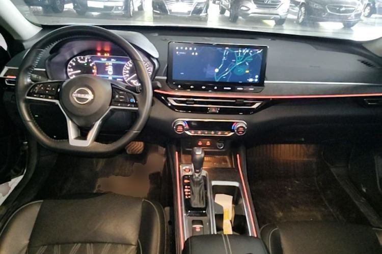 Used Nissan Teana 2022 2.0L XL-Upr Enjoyment Edition Center Console