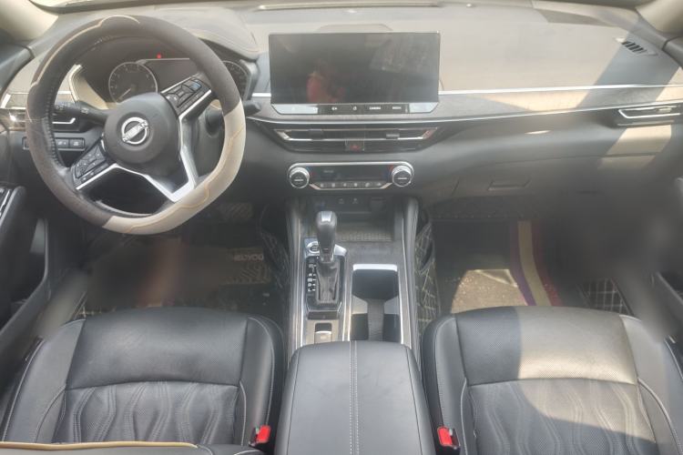 Used Nissan Teana 2022 2.0L XL-Upr Enjoyment Edition Interior 3