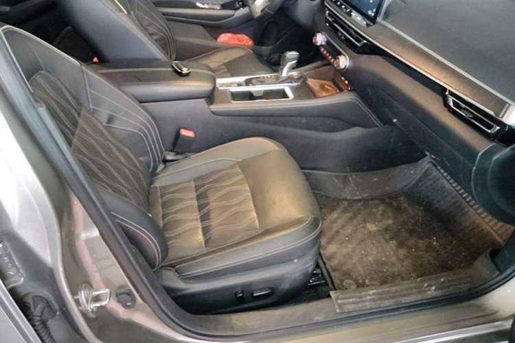 Used Nissan Teana 2022 2.0L XL-Upr Enjoyment Edition Right Front Seat