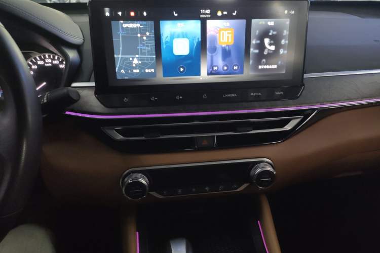 Used Nissan Teana 2022 2.0L XL-Upr Enjoyment Edition Audio And AC Panel