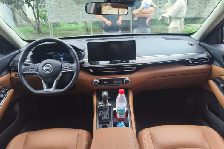 Used Nissan Teana 2022 2.0L XL-TLS Enjoyment Edition Center Console