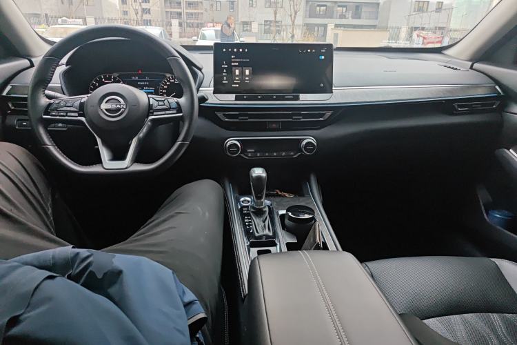 Used Nissan Teana 2022 2.0L XL-Upr Enjoyment Edition Center Console