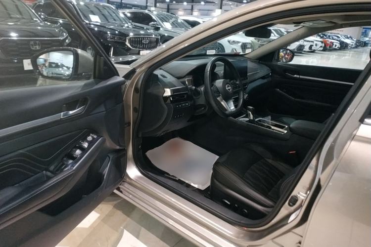 Used Nissan Teana 2022 2.0L XL-Upr Enjoyment Edition Driver Seat