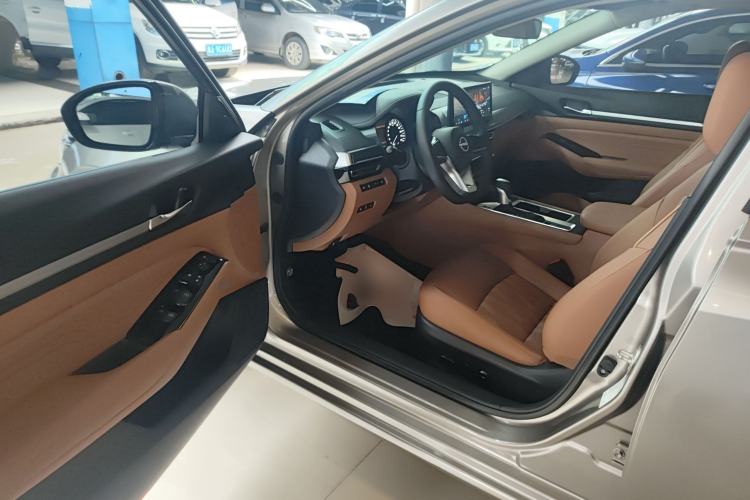 Used Nissan Teana 2022 2.0L XL-Upr Enjoyment Edition Driver Seat