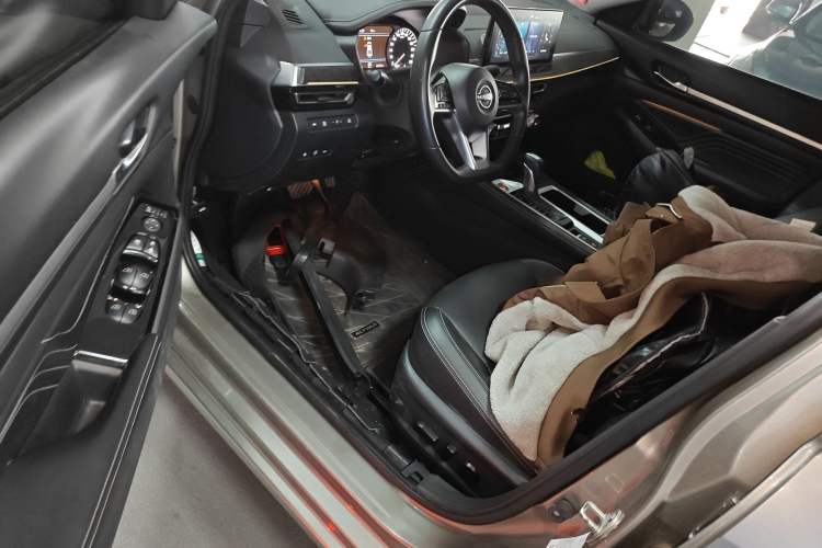 Used Nissan Teana 2022 2.0L XL-Upr Enjoyment Edition Driver Seat