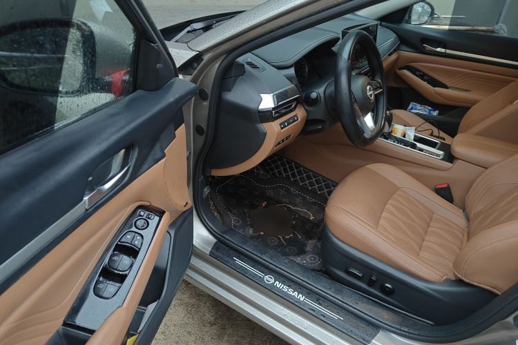 Used Nissan Teana 2022 2.0L XL-Upr Enjoyment Edition Driver Seat