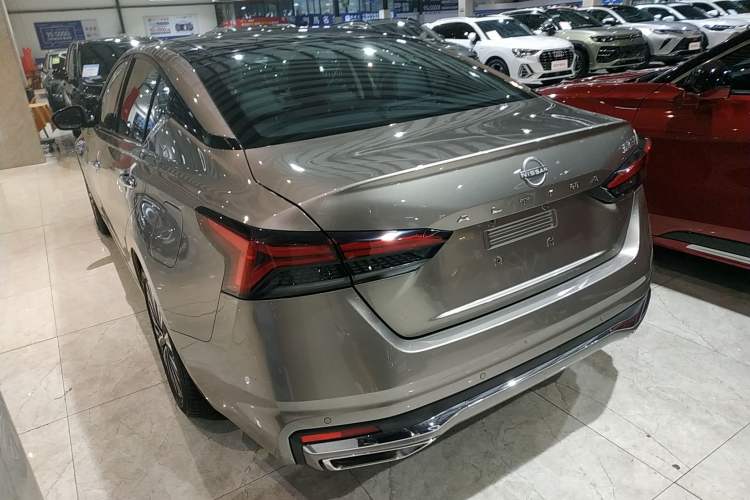 Used Nissan Teana 2022 2.0L XL-Upr Enjoyment Edition Exterior 2