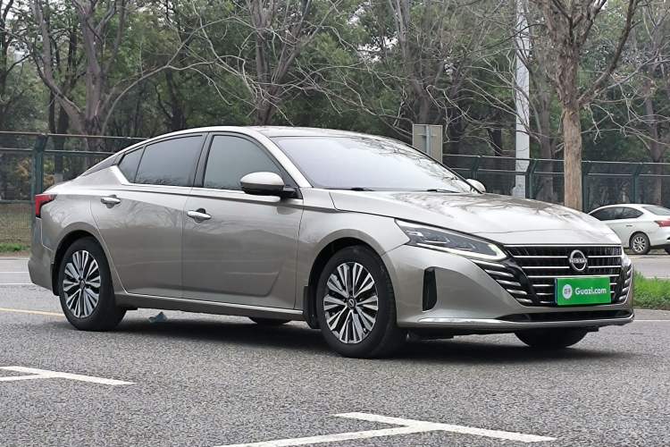 Used Nissan Teana 2022 2.0L XL-TLS Enjoyment Edition Exterior 2