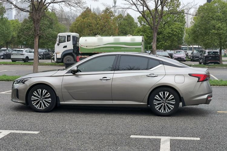Used Nissan Teana 2022 2.0L XL-TLS Enjoyment Edition Exterior 7