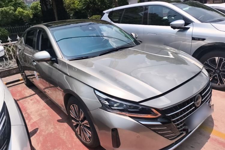 Used Nissan Teana 2022 2.0L XL-Upr Enjoyment Edition Front Right 45 Deg