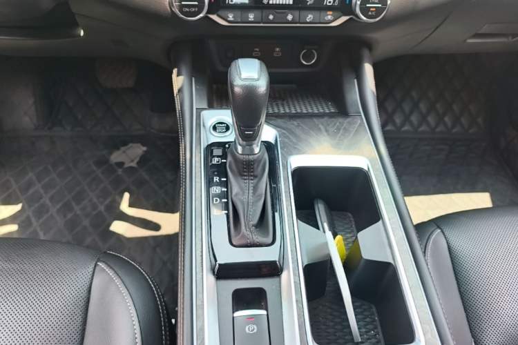 Used Nissan Teana 2022 2.0L XL-Upr Enjoyment Edition Gear Lever