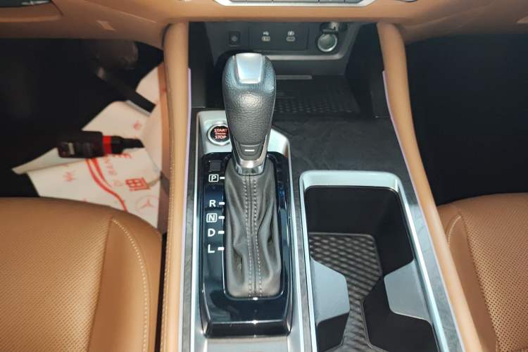 Used Nissan Teana 2022 2.0L XL-Upr Enjoyment Edition Gear Lever