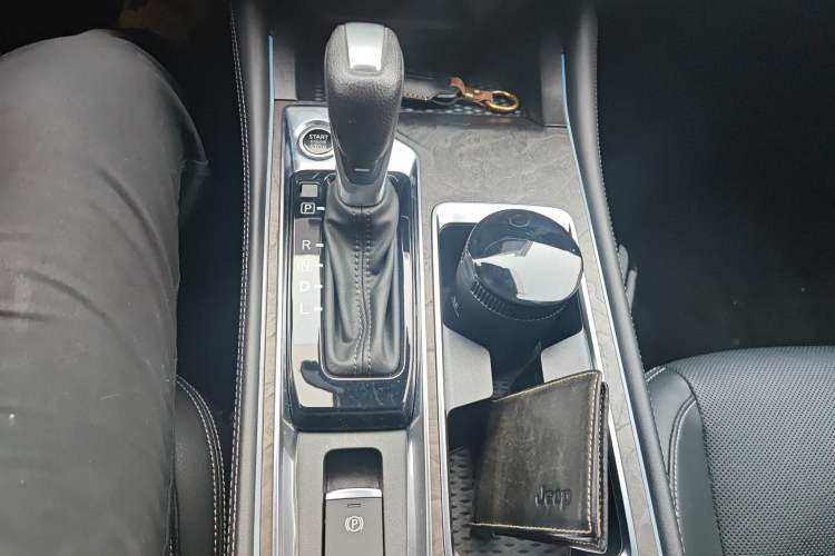 Used Nissan Teana 2022 2.0L XL-Upr Enjoyment Edition Gear Lever