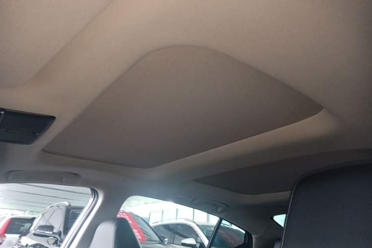 Used Nissan Teana 2022 2.0L XL-TLS Enjoyment Edition Headliner