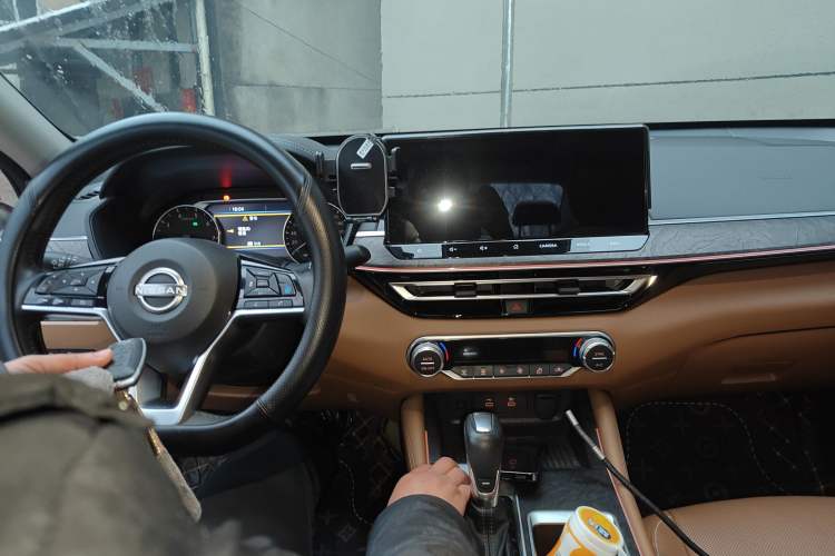 Used Nissan Teana 2022 2.0L XL-Upr Enjoyment Edition Headliner