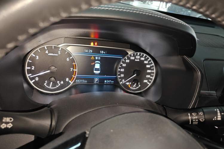 Used Nissan Teana 2022 2.0L XL-Upr Enjoyment Edition Instrument Cluster