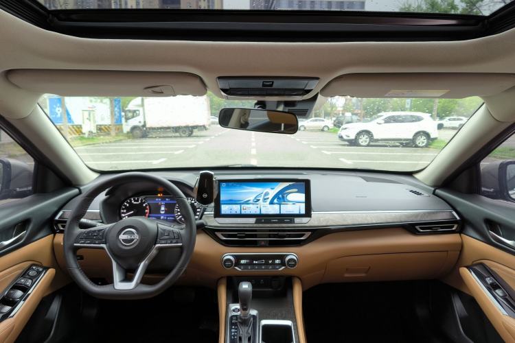 Used Nissan Teana 2022 2.0L XL-TLS Enjoyment Edition Interior 2