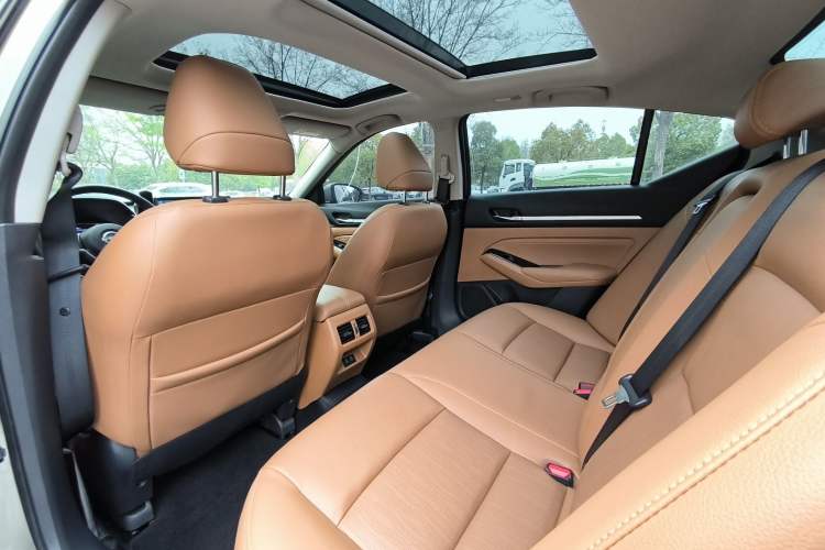 Used Nissan Teana 2022 2.0L XL-TLS Enjoyment Edition Interior 3