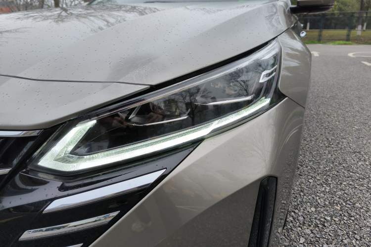 Used Nissan Teana 2022 2.0L XL-TLS Enjoyment Edition Left Front Headlight
