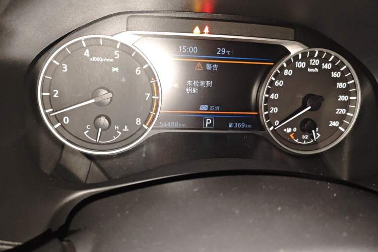 Used Nissan Teana 2022 2.0L XL-Upr Enjoyment Edition Odometer Close Up