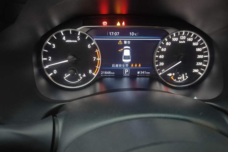 Used Nissan Teana 2022 2.0L XL-Upr Enjoyment Edition Odometer Close Up