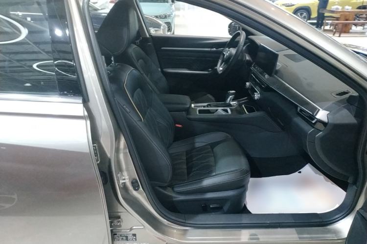 Used Nissan Teana 2022 2.0L XL-Upr Enjoyment Edition Right Front Seat