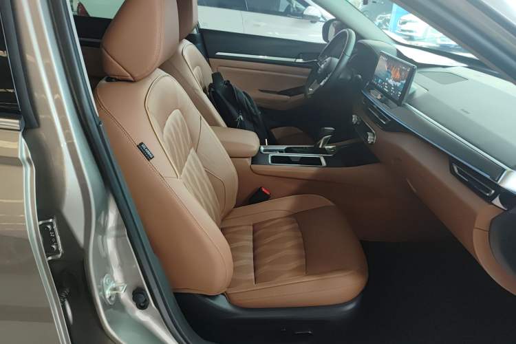 Used Nissan Teana 2022 2.0L XL-Upr Enjoyment Edition Right Front Seat