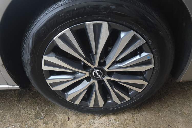 Used Nissan Teana 2022 2.0L XL-Upr Enjoyment Edition Right Front Wheel Hub
