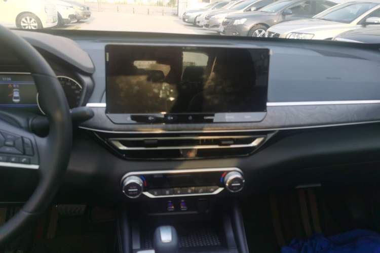 Used Nissan Teana 2022 2.0L XL-TLS Enjoyment Edition Audio And AC Panel