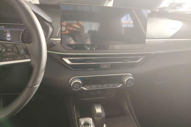Used Nissan Teana 2022 2.0L XL-Upr Enjoyment Edition Audio And AC Panel