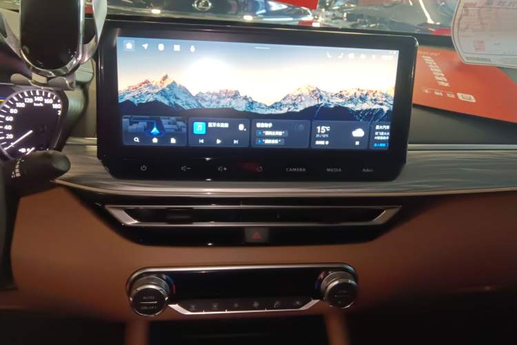 Used Nissan Teana 2022 2.0T XL Enjoyment Edition Audio And AC Panel