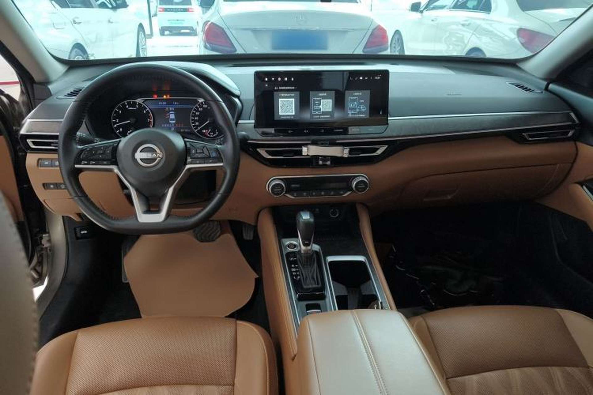 Used Nissan Teana 2022 2.0L XL-Upr Enjoyment Edition Center Console