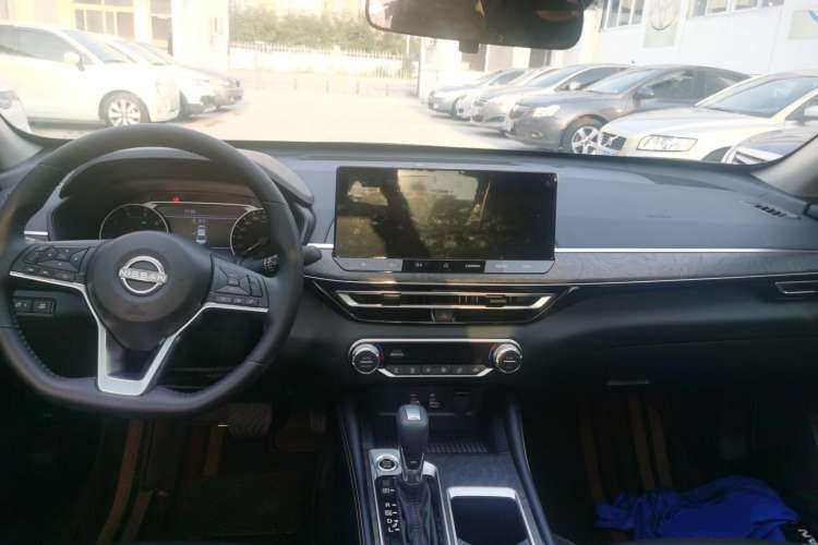 Used Nissan Teana 2022 2.0L XL-TLS Enjoyment Edition Center Console