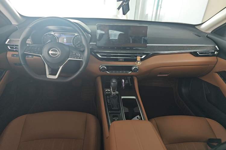 Used Nissan Teana 2022 2.0L XL-TLS Enjoyment Edition Center Console