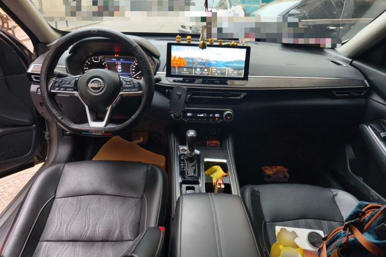 Used Nissan Teana 2022 2.0L XL-Upr Enjoyment Edition Center Console