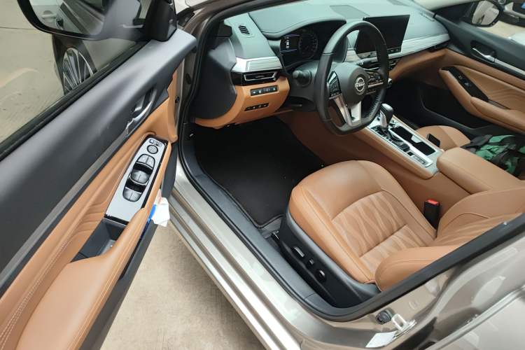 Used Nissan Teana 2022 2.0T XL Enjoyment Edition Driver Seat