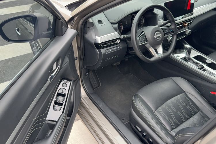 Used Nissan Teana 2022 2.0T XL Enjoyment Edition Driver Seat