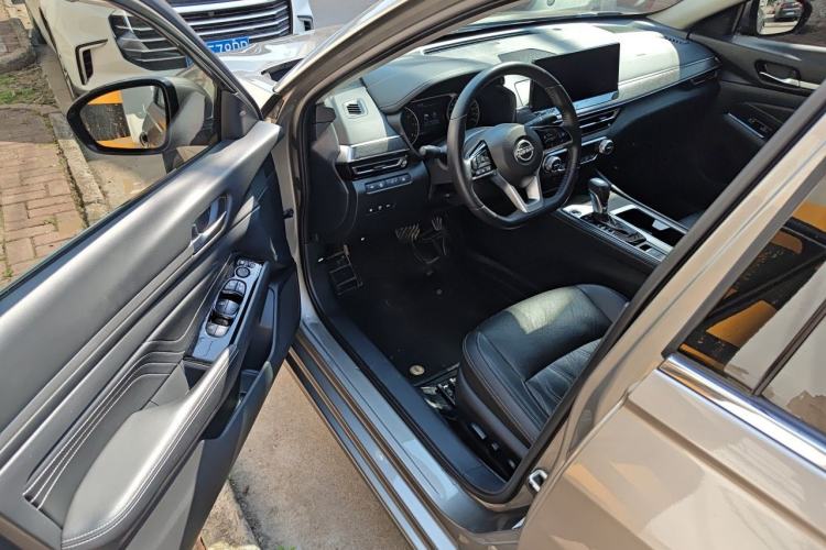 Used Nissan Teana 2022 2.0L XL-Upr Enjoyment Edition Driver Seat