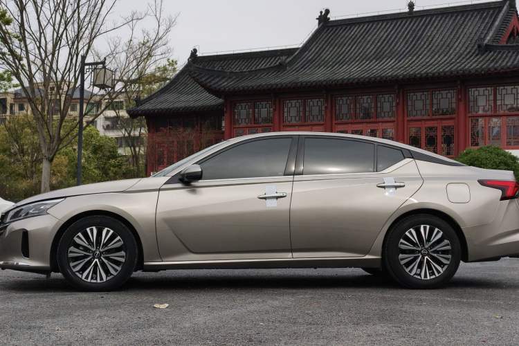 Used Nissan Teana 2022 2.0L XL-TLS Enjoyment Edition Exterior 4