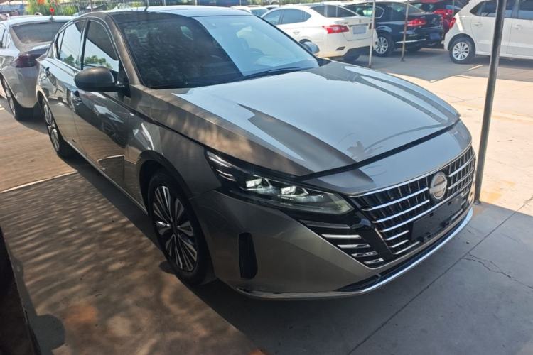 Used Nissan Teana 2022 2.0L XL-TLS Enjoyment Edition Front Right 45 Deg